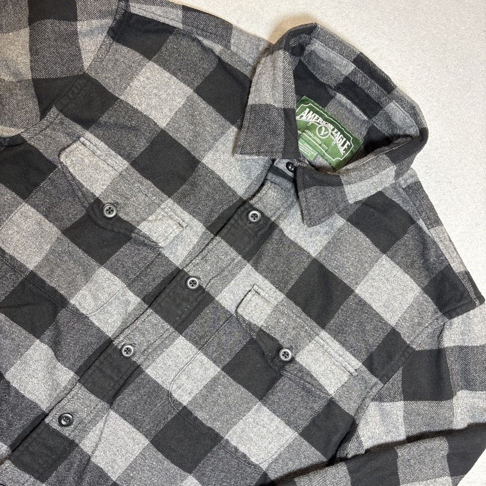 American eagle men's heavy 100% cotton Gray Buffalo plaid flannel shirt Small‎